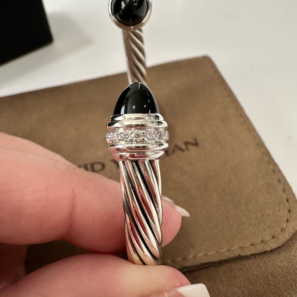 Authentic David Yurman 7mm diamond/black Onyx cabochon bangle bracelet - Picture 3 of 6